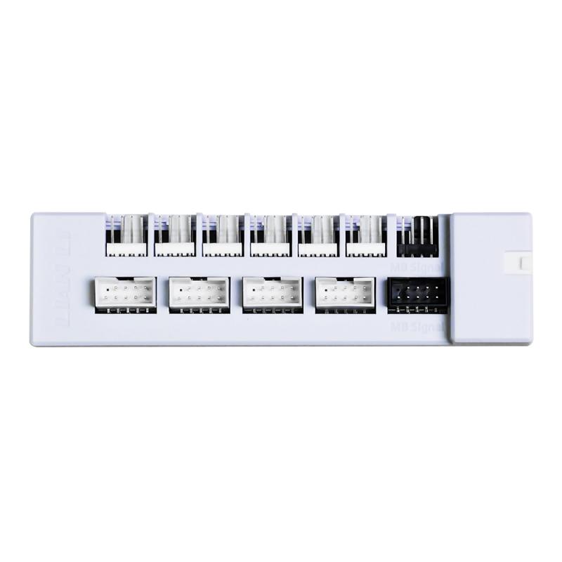 Lian Li USB HUB 白色 （PCIe 8PIN供電）